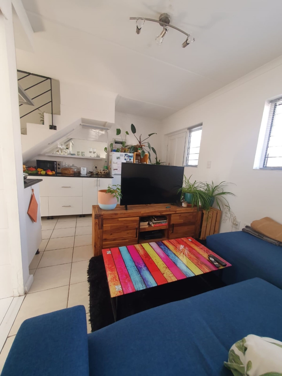 2 Bedroom Property for Sale in Maitland Western Cape